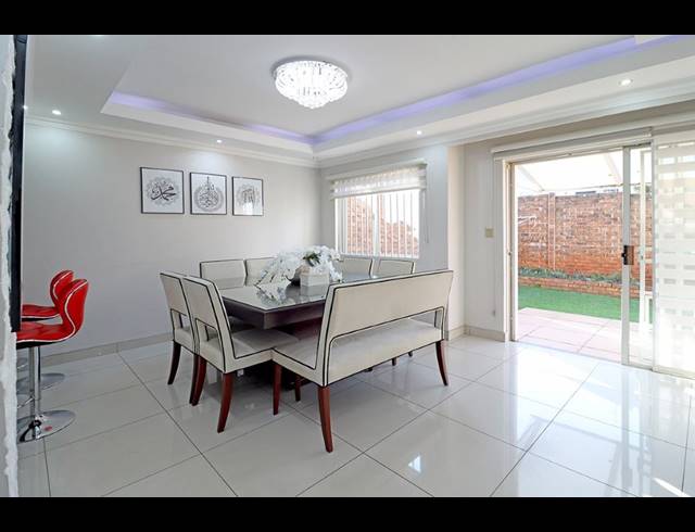 3 BEDROOM TOWNHOUSE FOR SALE IN BRUMA